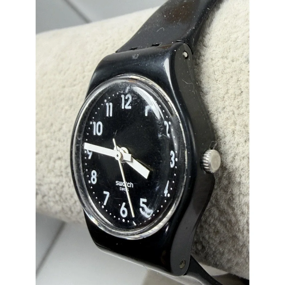 Swatch Ladies Watch New Battery 25MM 7.25